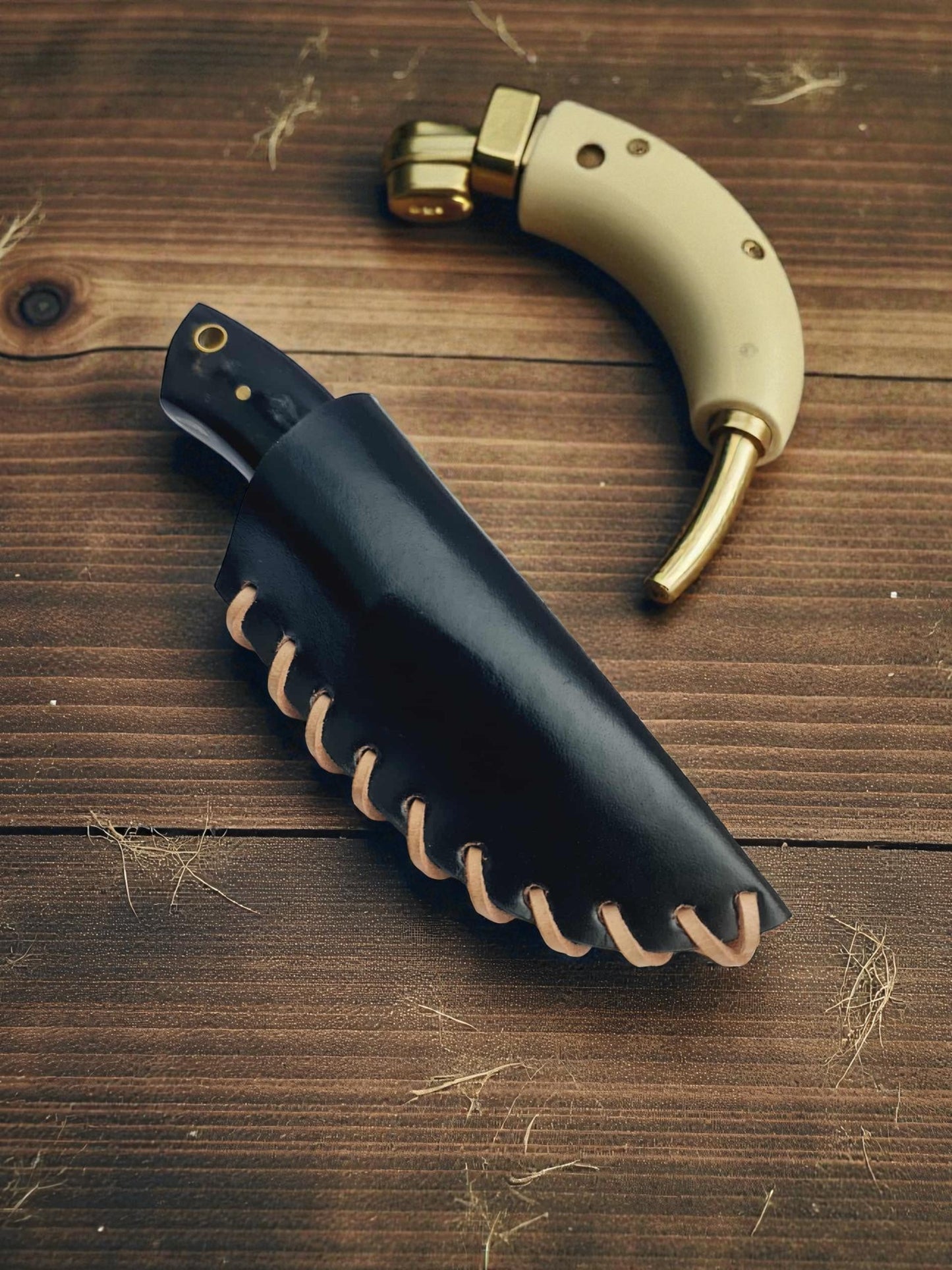 H116 Handmade Mini Skinner Knife - Damascus Steel & Ram Horn