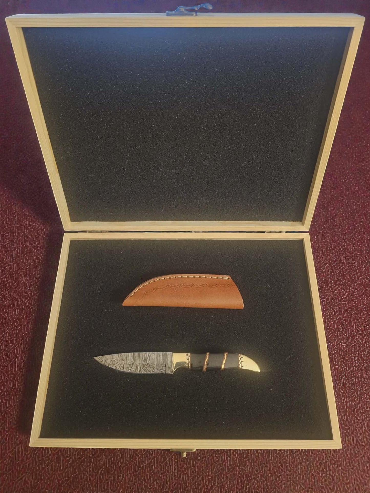 R016 - Χειροποίητο Mini Hunting Knife από Δαμασκηνό ατσάλι & Κέρατο βούβαλου