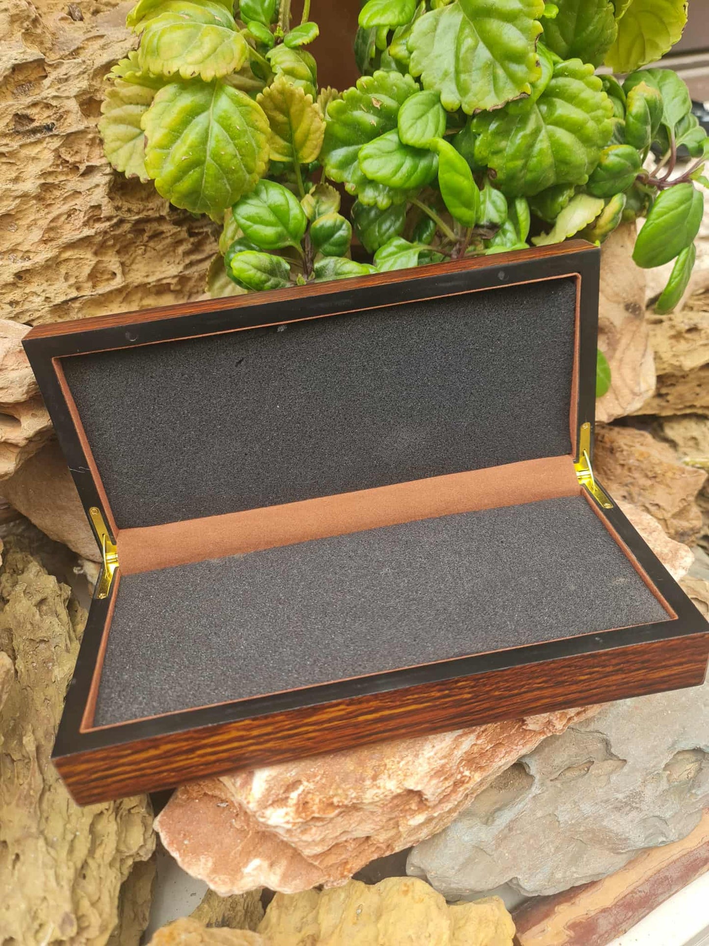 Premium Wooden Presentation Box with EVA Foam for Folding Knives