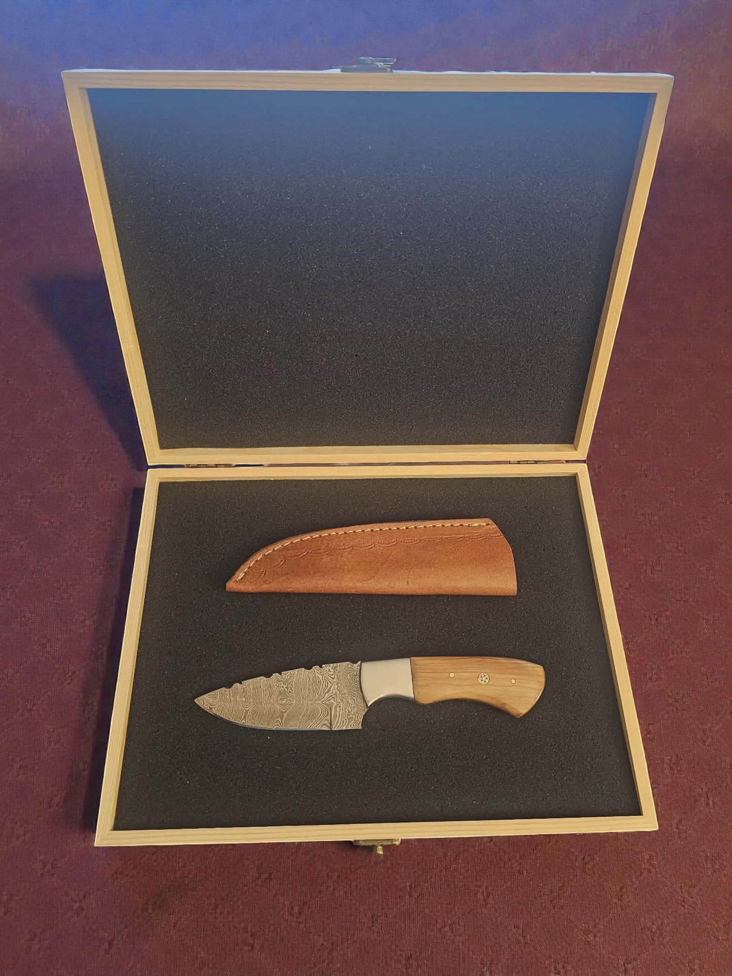 R005 - Χειροποίητο Skinner από Δαμασκηνό ατσάλι & Ξύλο ελιάς