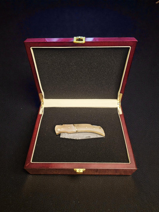 A164G – Χειροποίητο Laguiole Élite + Δερμάτινη Θήκη + Premium Ξύλινο Κουτί Δώρου